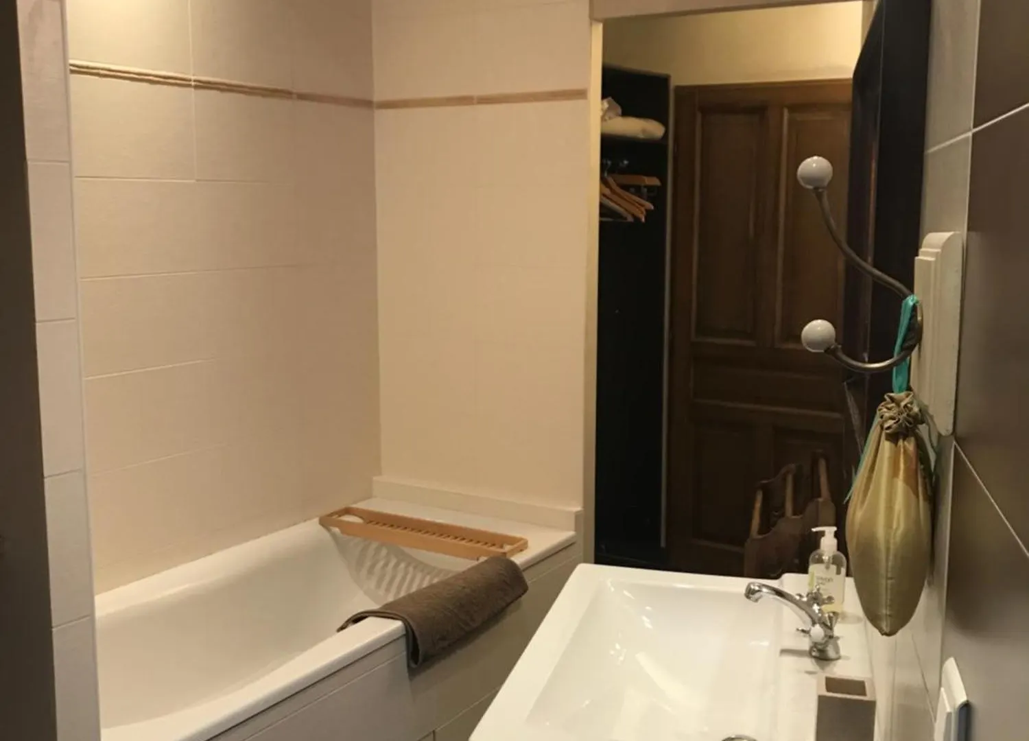 Le Mas De Planaise Saint-Jean-d'Avelanne Bed & Breakfast